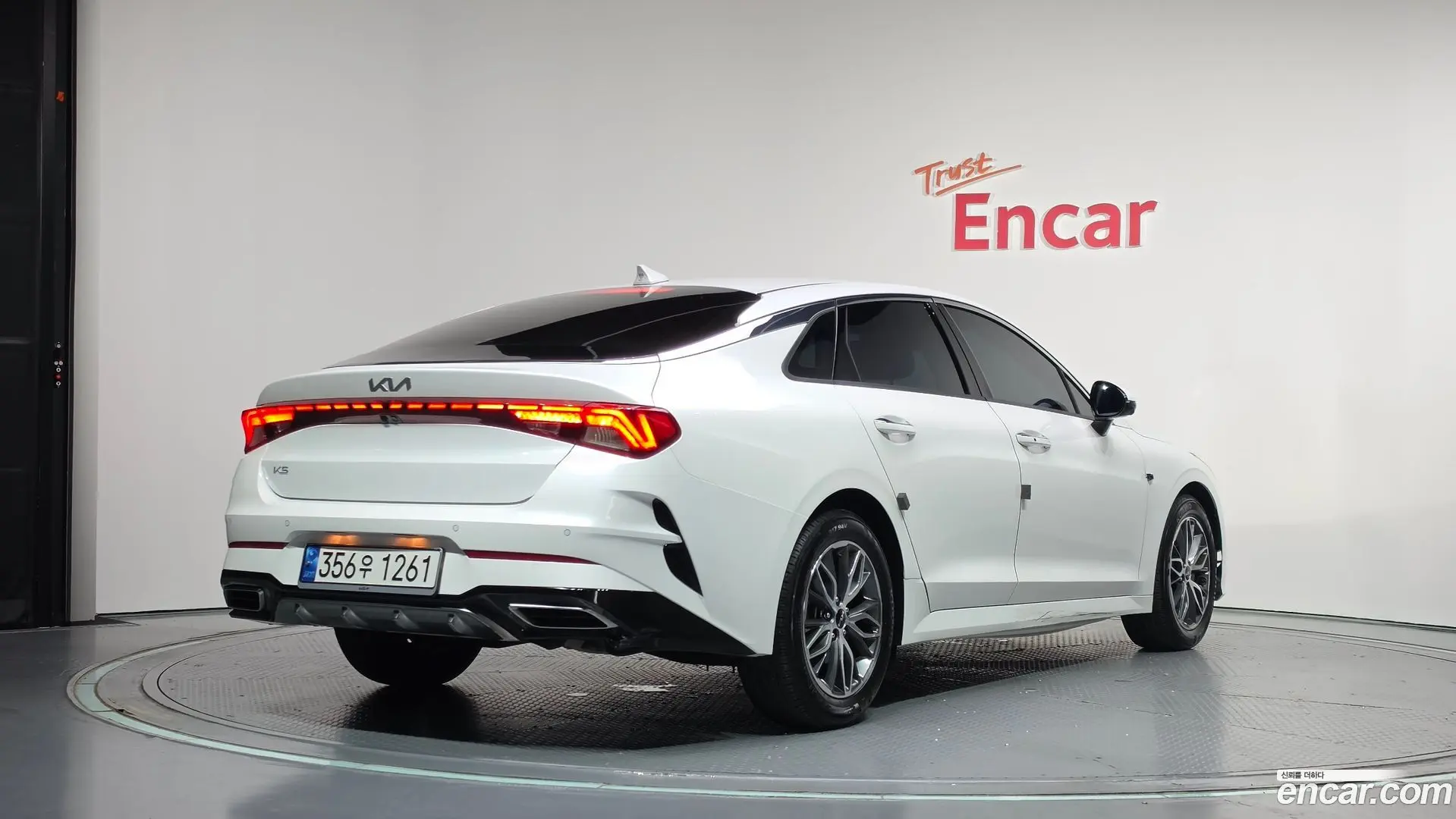Main__Slider__Photo:K5 Kia 2022.9-1