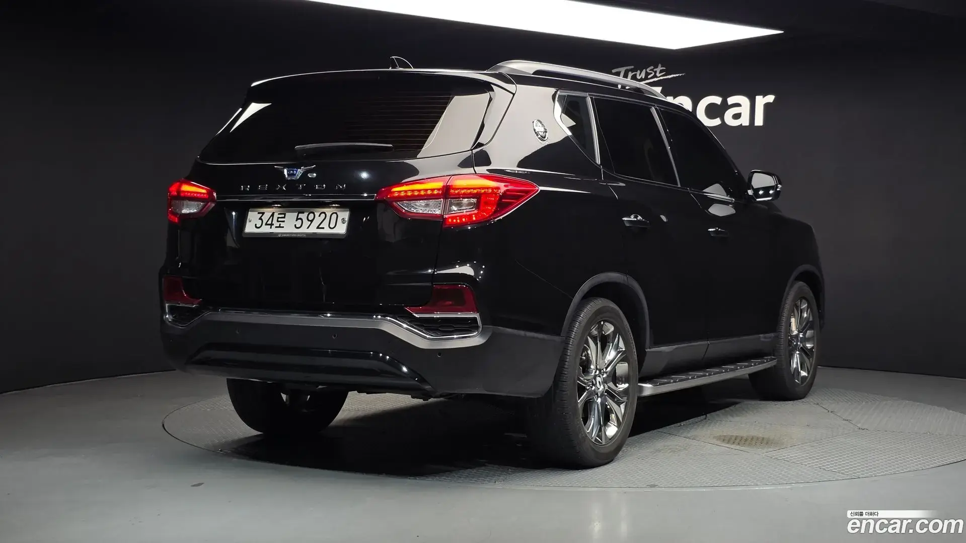 Main__Slider__Photo:Rexton KG Mobility 2019.5-1