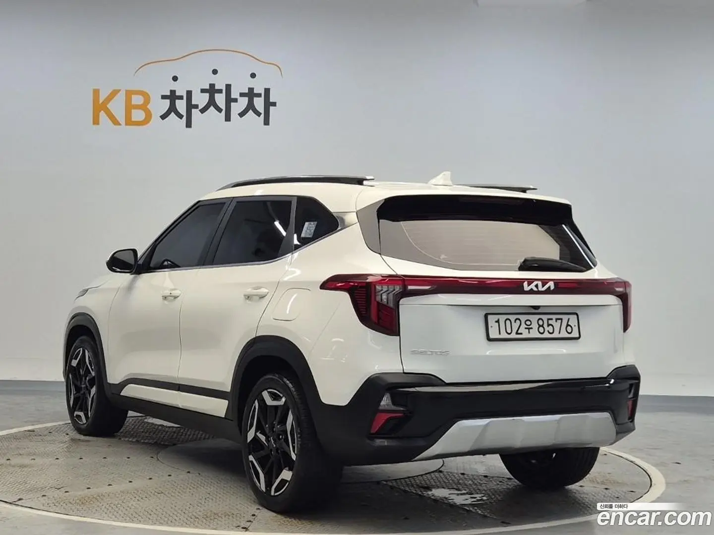 Main__Slider__Photo:Seltos Kia 2022.9-1