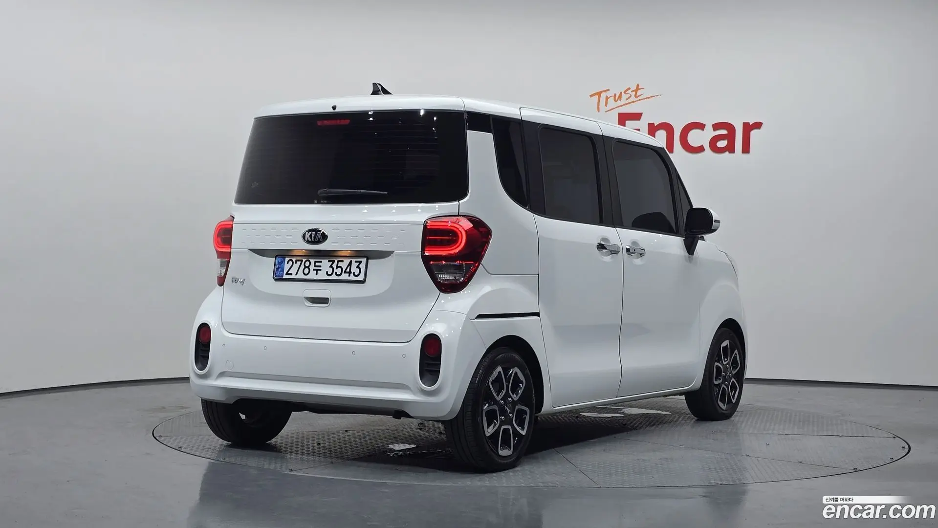 Main__Slider__Photo:RAY Kia 2021.1-1