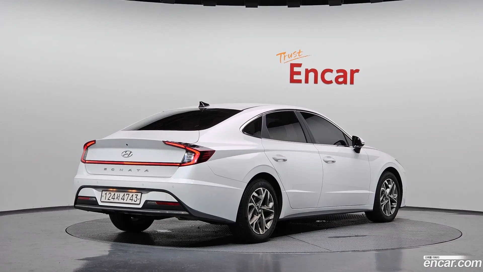 Main__Slider__Photo:Sonata Hyundai 2020.10-1