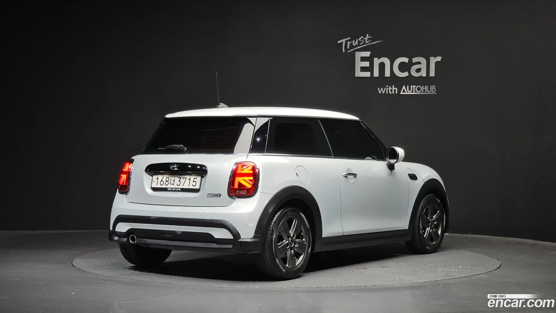 Main__Slider__Photo:Cooper Mini 2022.5-1