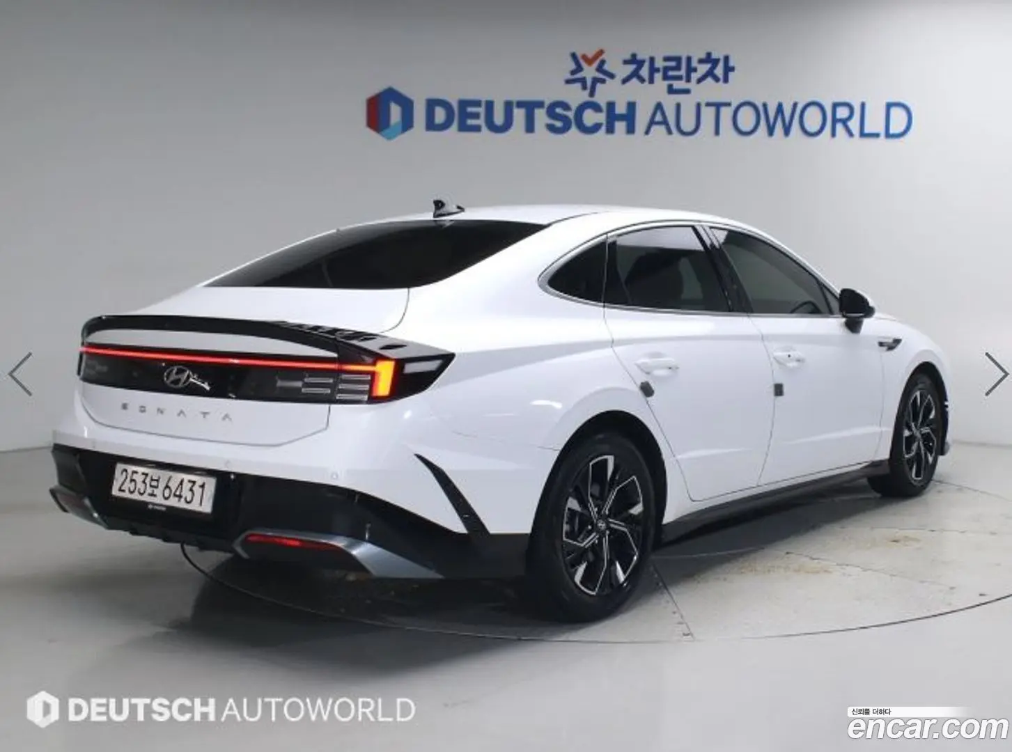 Main__Slider__Photo:Sonata Hyundai 2023.5-1