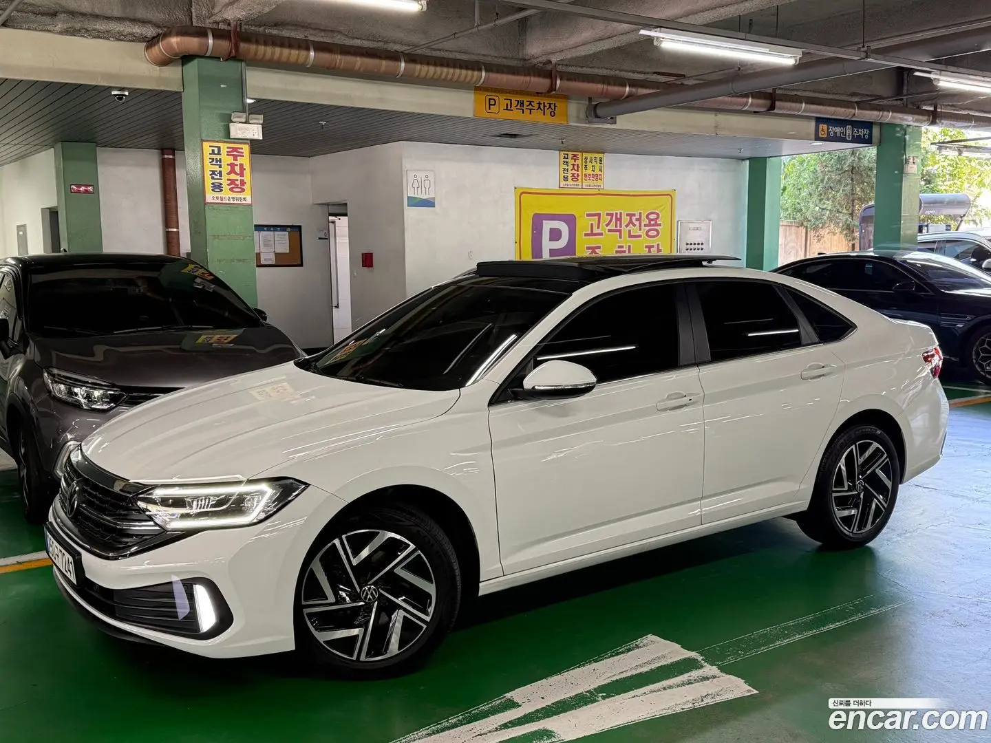 Main__Slider__Photo:Jetta Volkswagen 2023.6-1