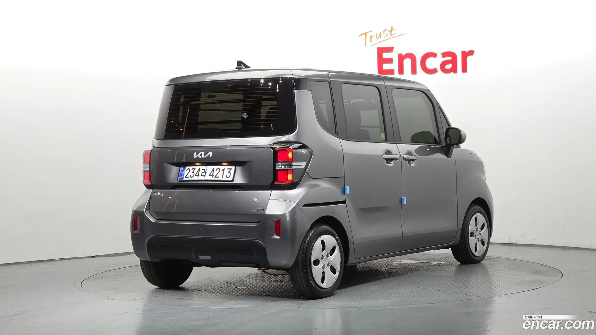 Main__Slider__Photo:RAY Kia 2024.2-1