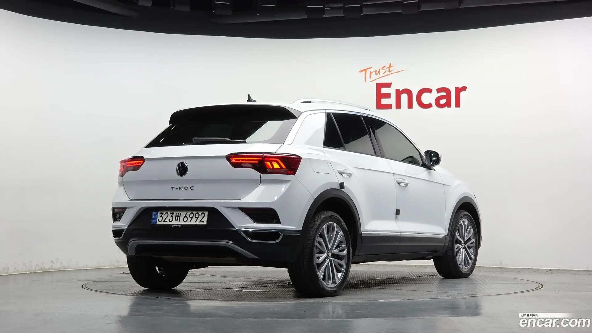 Main__Slider__Photo:T-Roc Volkswagen 2021.3-1