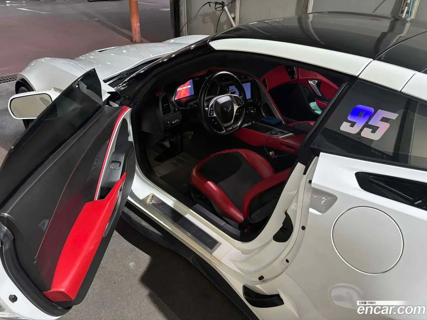Main__Slider__Photo:Corvette Chevrolet 2018.2-1