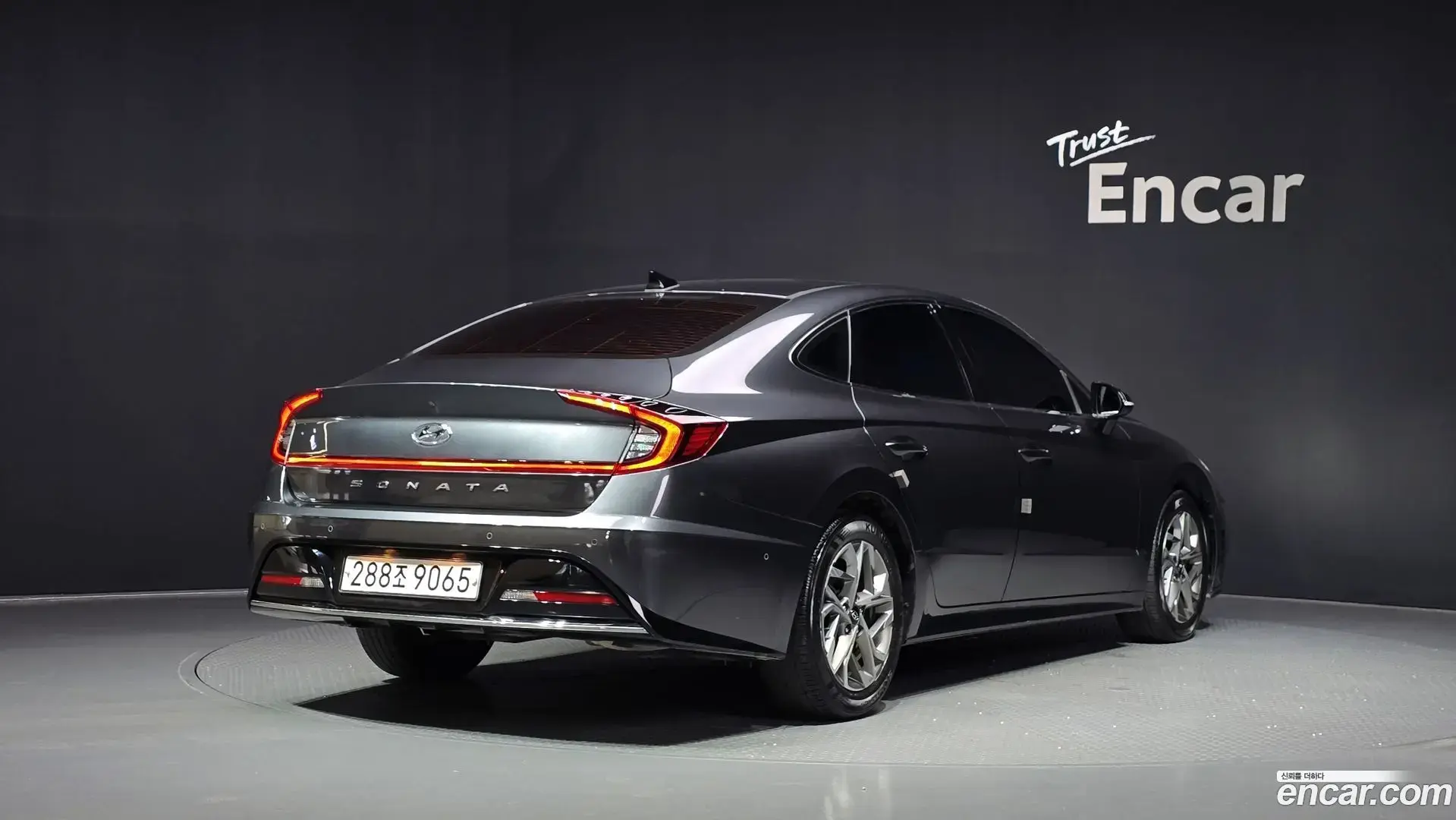 Main__Slider__Photo:Sonata Hyundai 2022.4-1