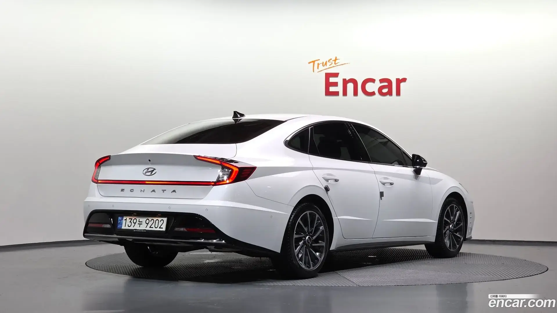 Main__Slider__Photo:Sonata Hyundai 2021.4-1