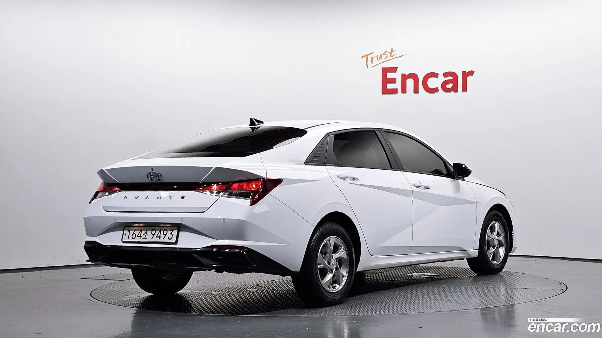 Main__Slider__Photo:AVANTE Hyundai 2022.9-1