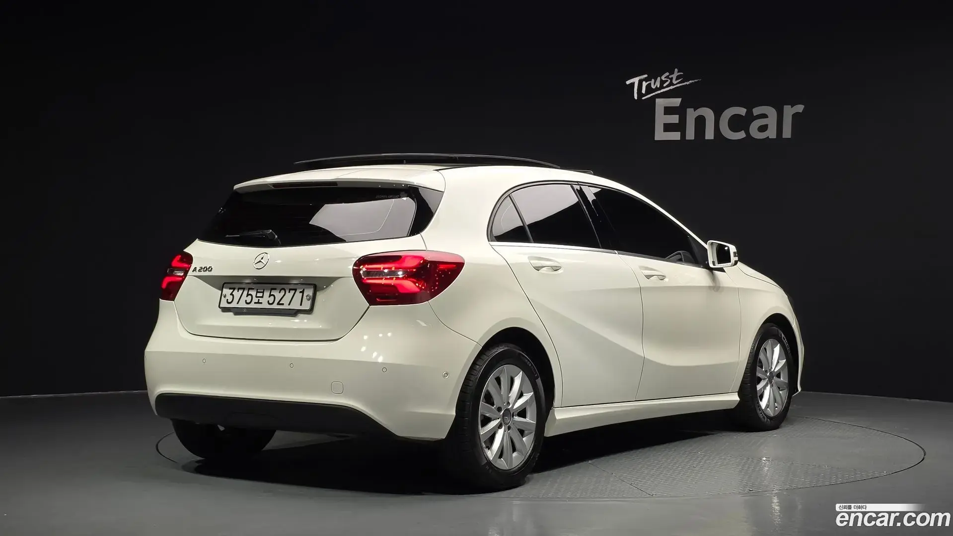 Main__Slider__Photo:A-Class Mercedes-Benz 2017.3-1