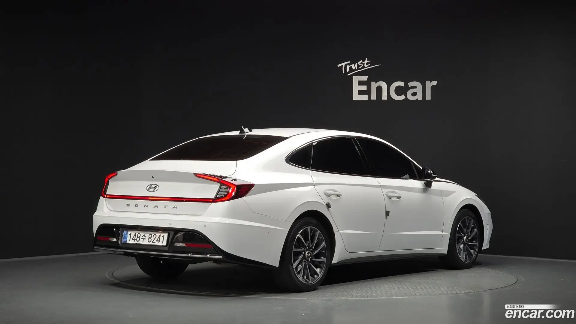 Main__Slider__Photo:Sonata Hyundai 2021.5-1