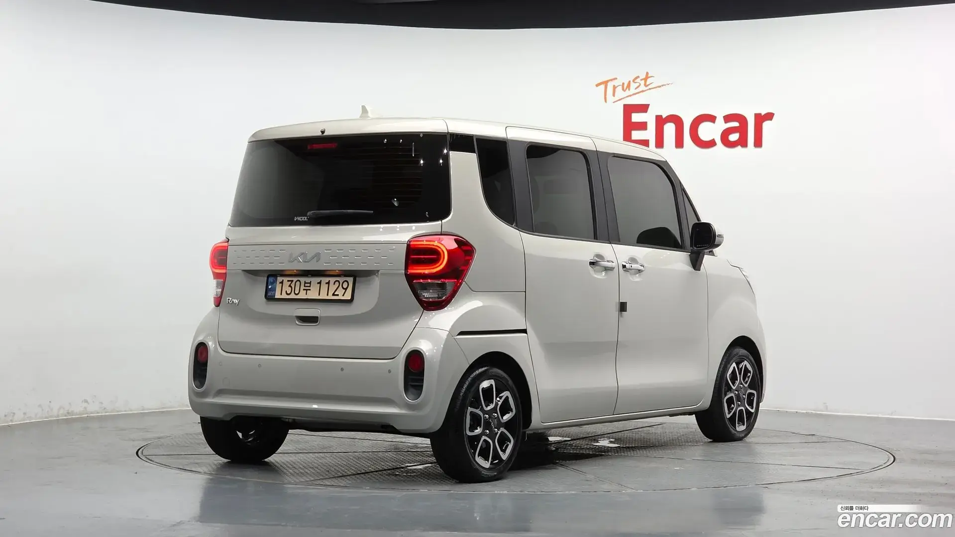 Main__Slider__Photo:RAY Kia 2021.8-1