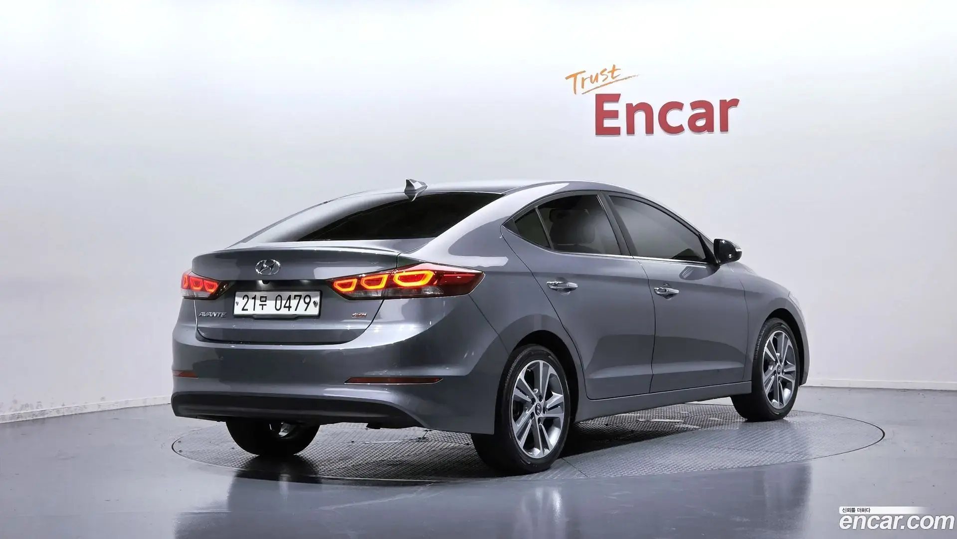 Main__Slider__Photo:AVANTE Hyundai 2015.9-1