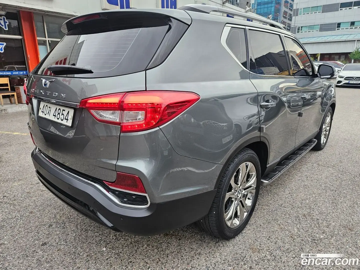Main__Slider__Photo:Rexton KG Mobility 2019.0-1