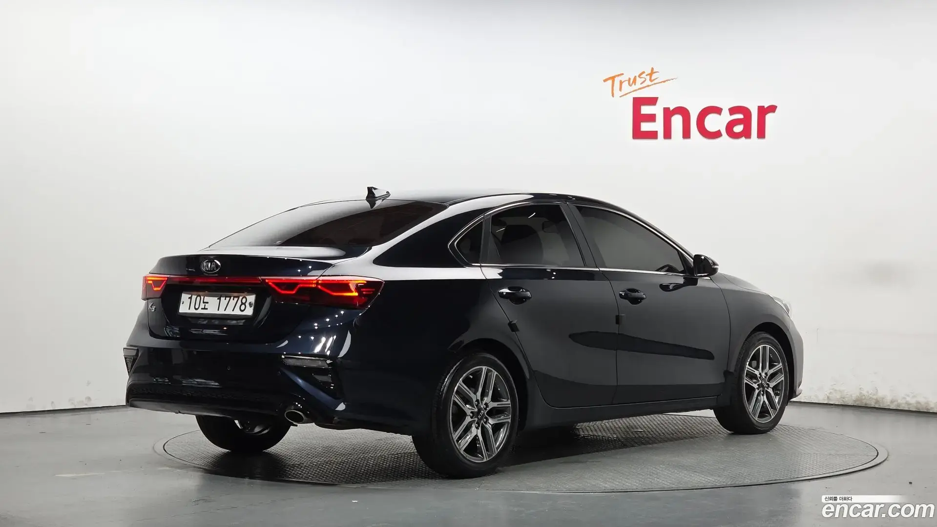 Main__Slider__Photo:K3 Kia 2019.0-1