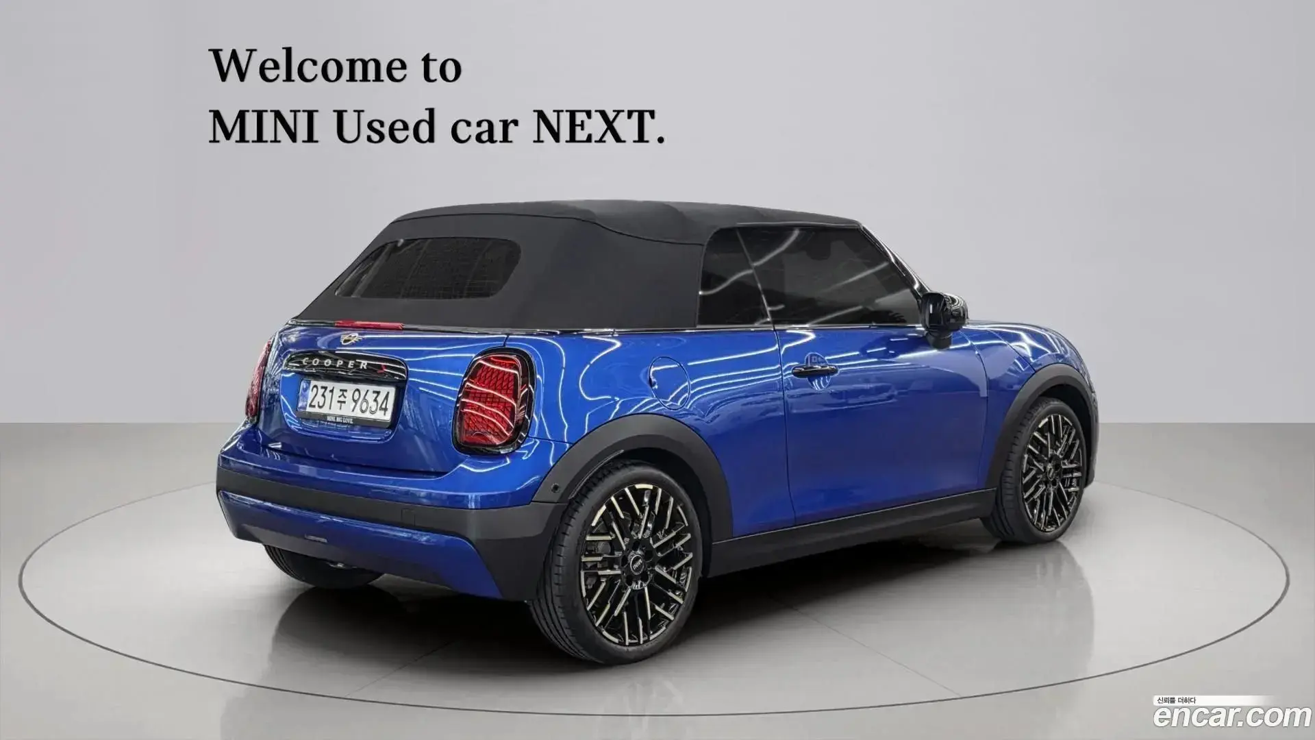 Main__Slider__Photo:Cooper Convertible Mini 2025.10-1