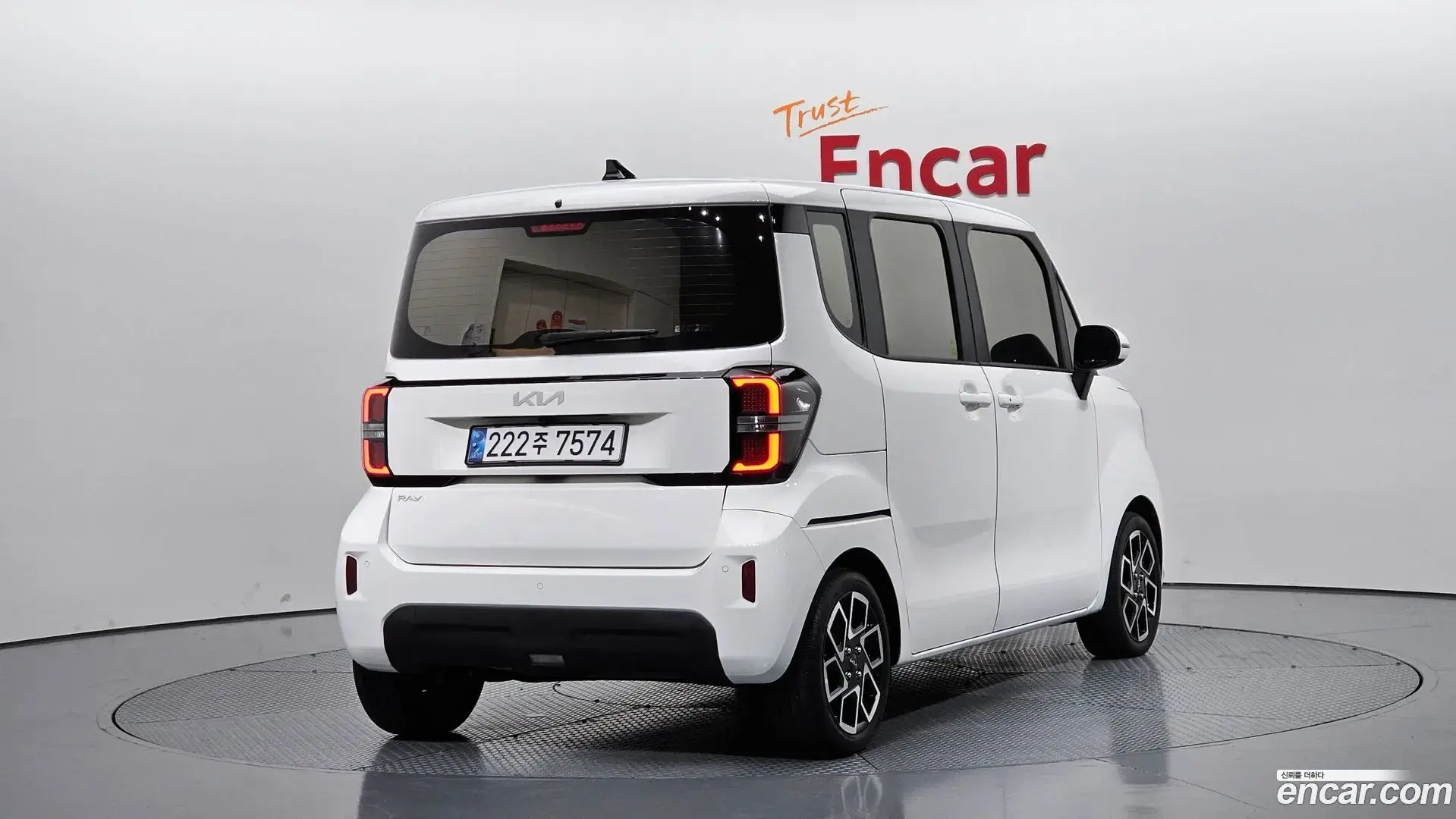 Main__Slider__Photo:RAY Kia 2024.5-1