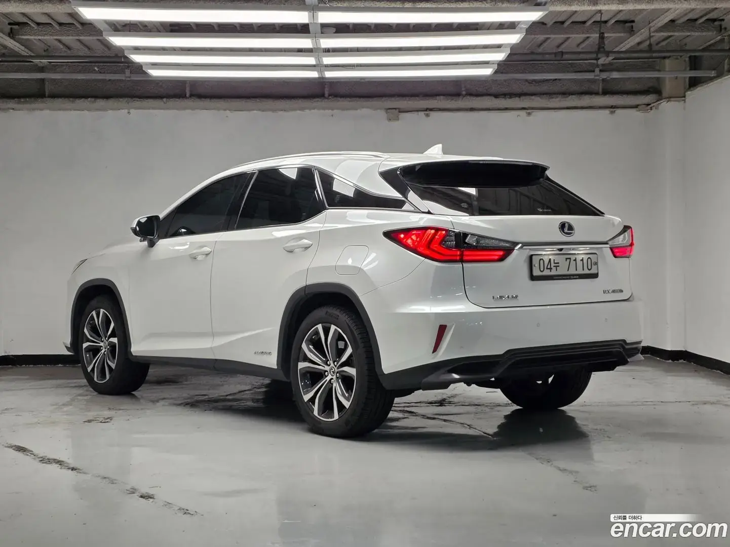 Main__Slider__Photo:RX Lexus 2019.3-1