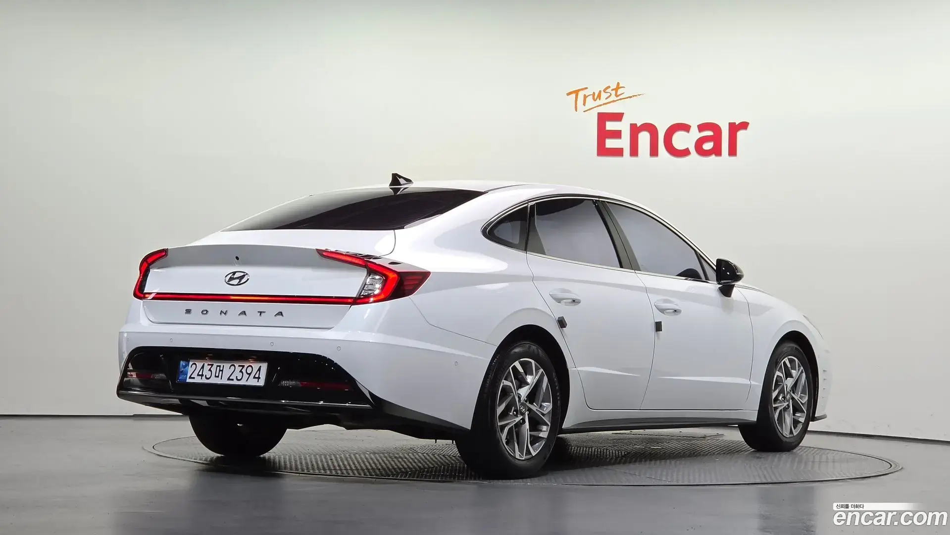 Main__Slider__Photo:Sonata Hyundai 2022.10-1