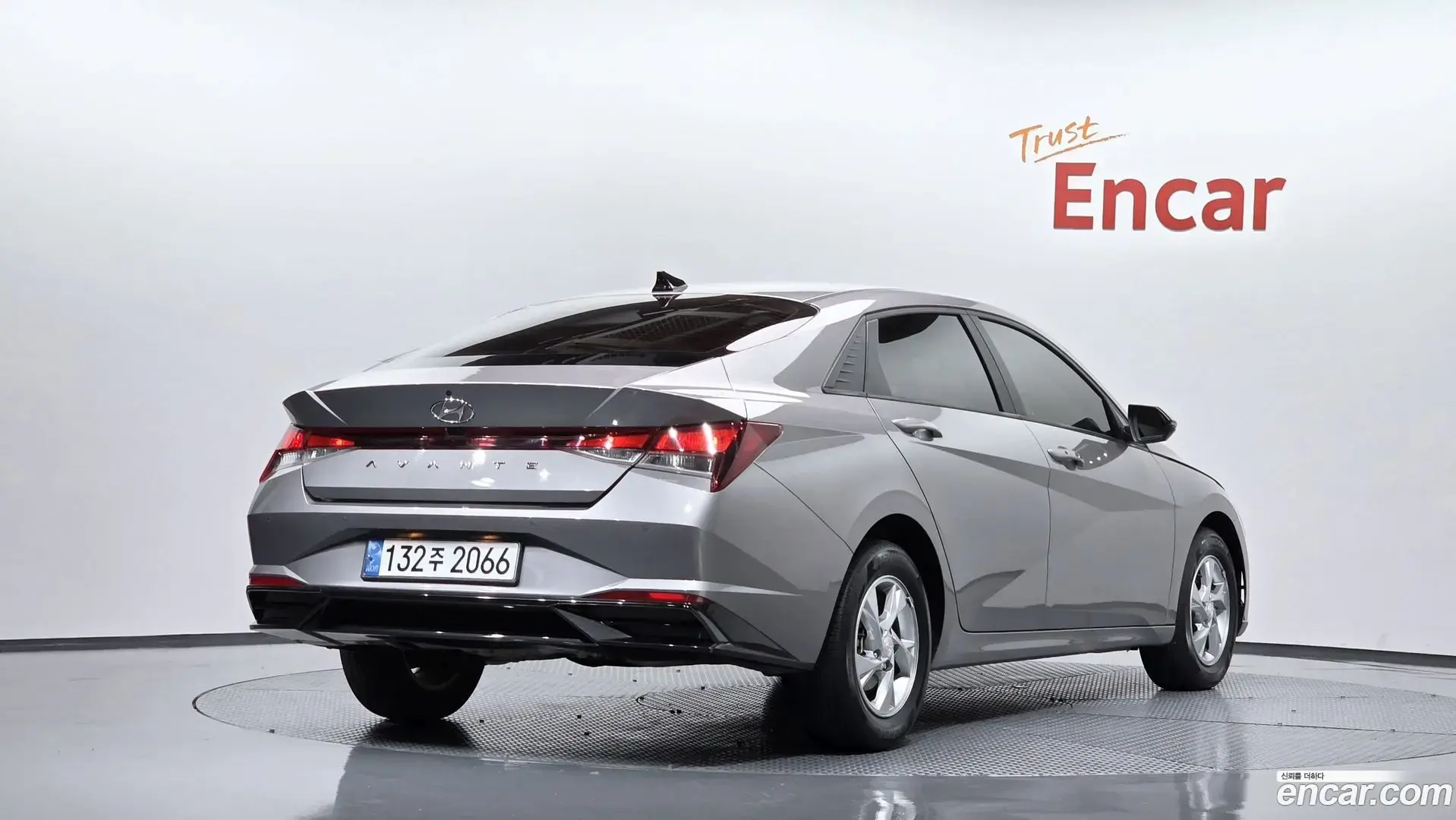 Main__Slider__Photo:AVANTE Hyundai 2022.8-1