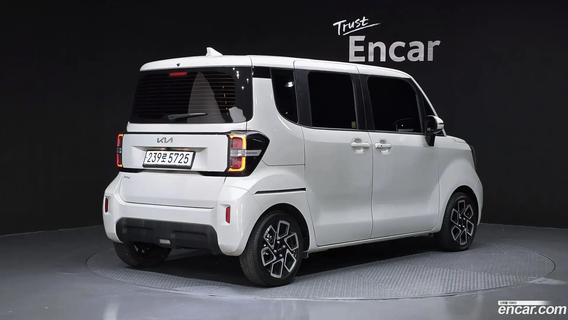 Main__Slider__Photo:RAY Kia 2025.4-1