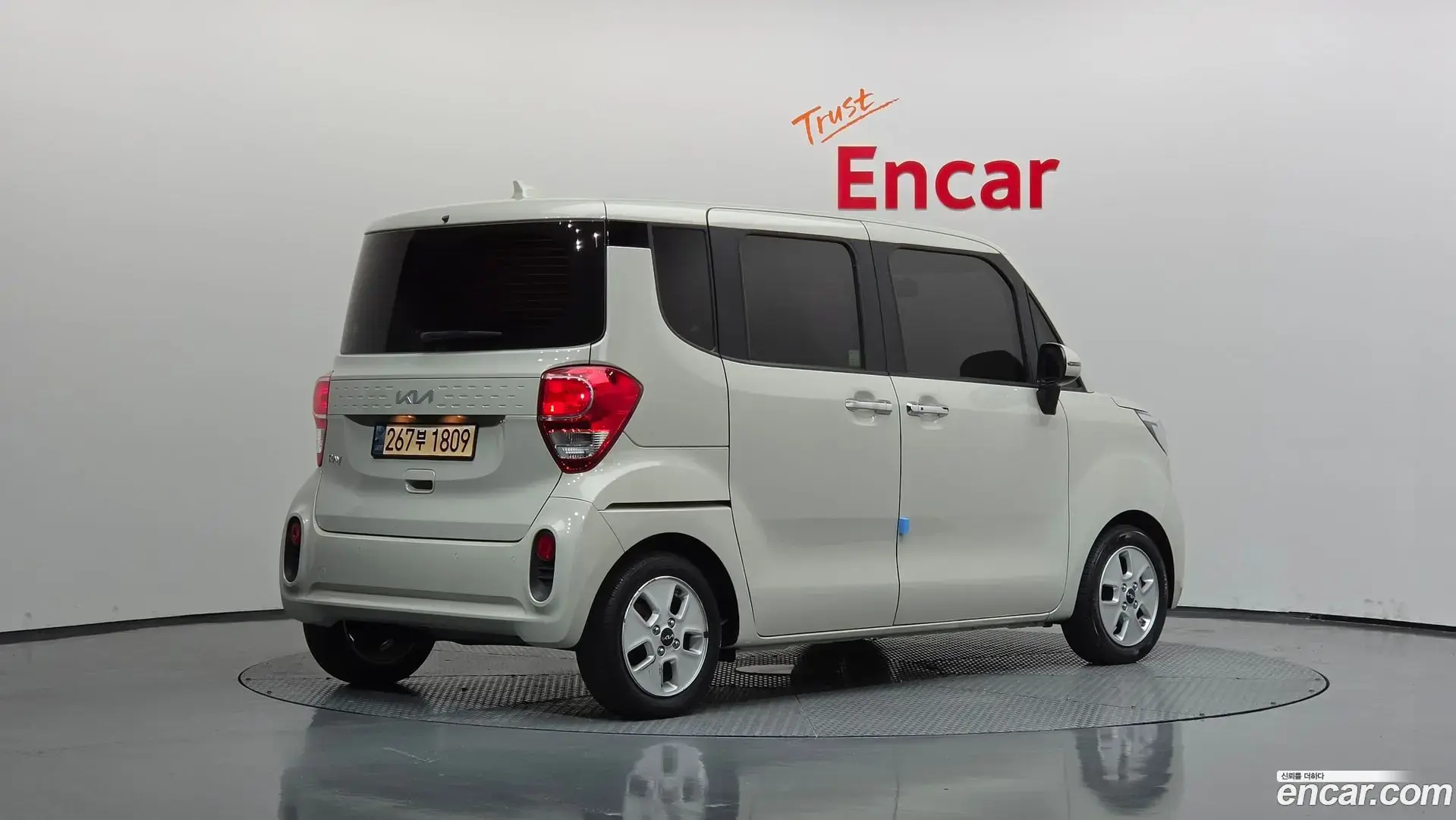 Main__Slider__Photo:RAY Kia 2022.1-1