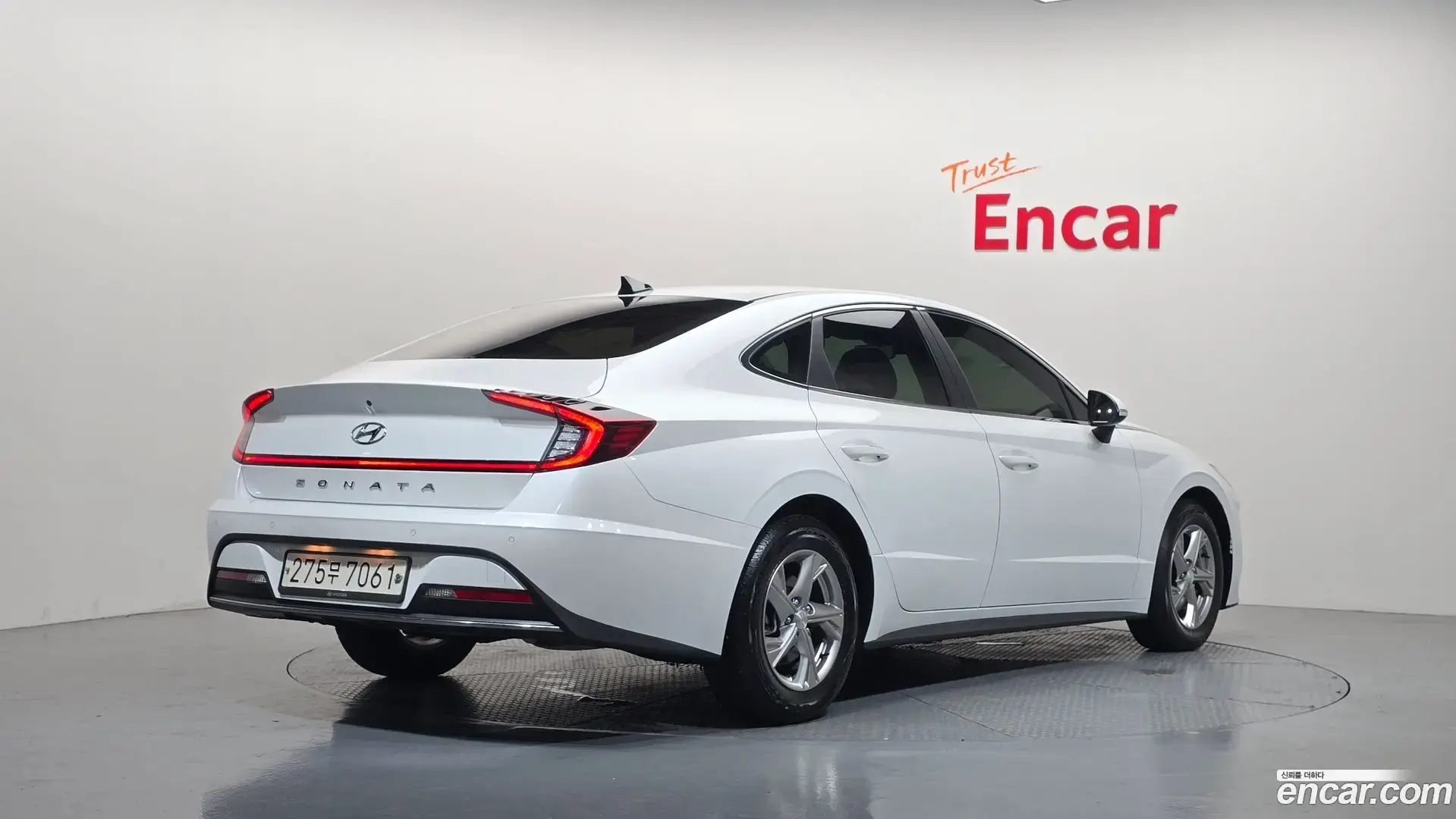 Main__Slider__Photo:Sonata Hyundai 2020.4-1