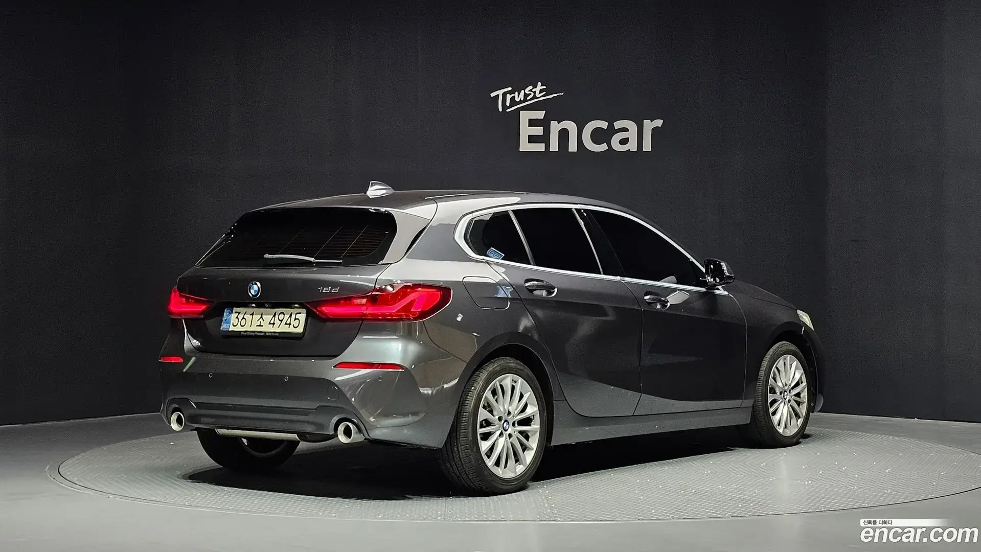 Main__Slider__Photo:1-Series BMW 2020.5-1