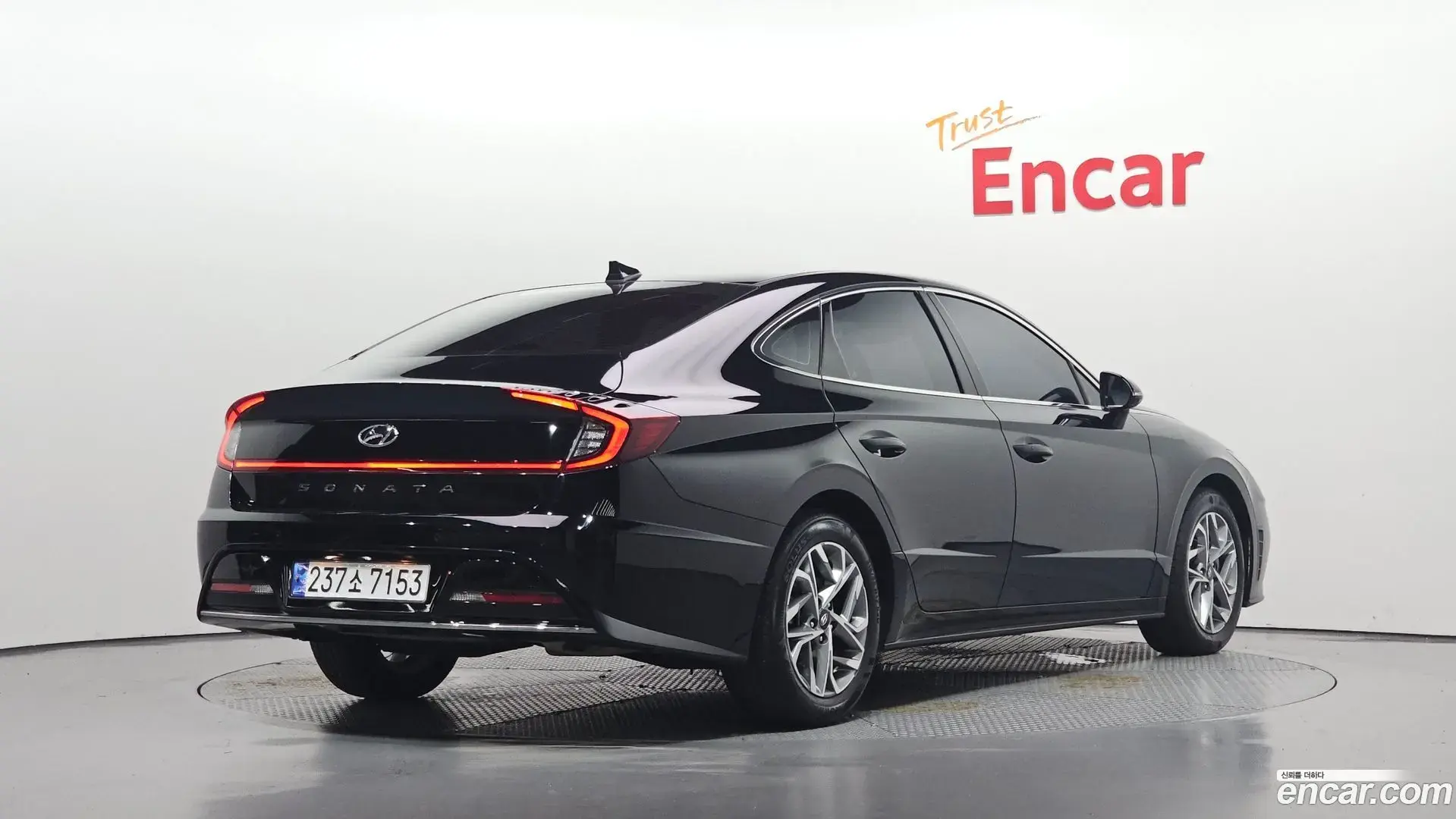 Main__Slider__Photo:Sonata Hyundai 2022.9-1