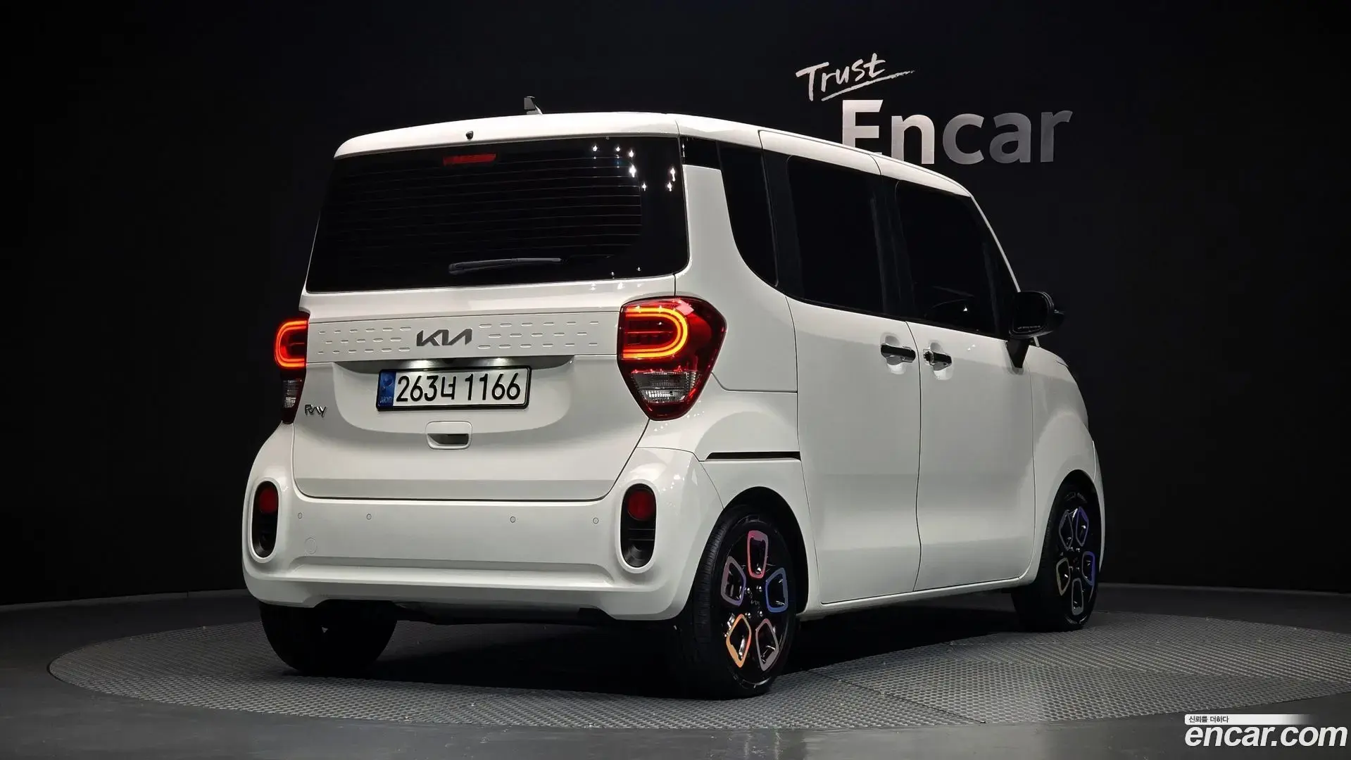 Main__Slider__Photo:RAY Kia 2021.10-1