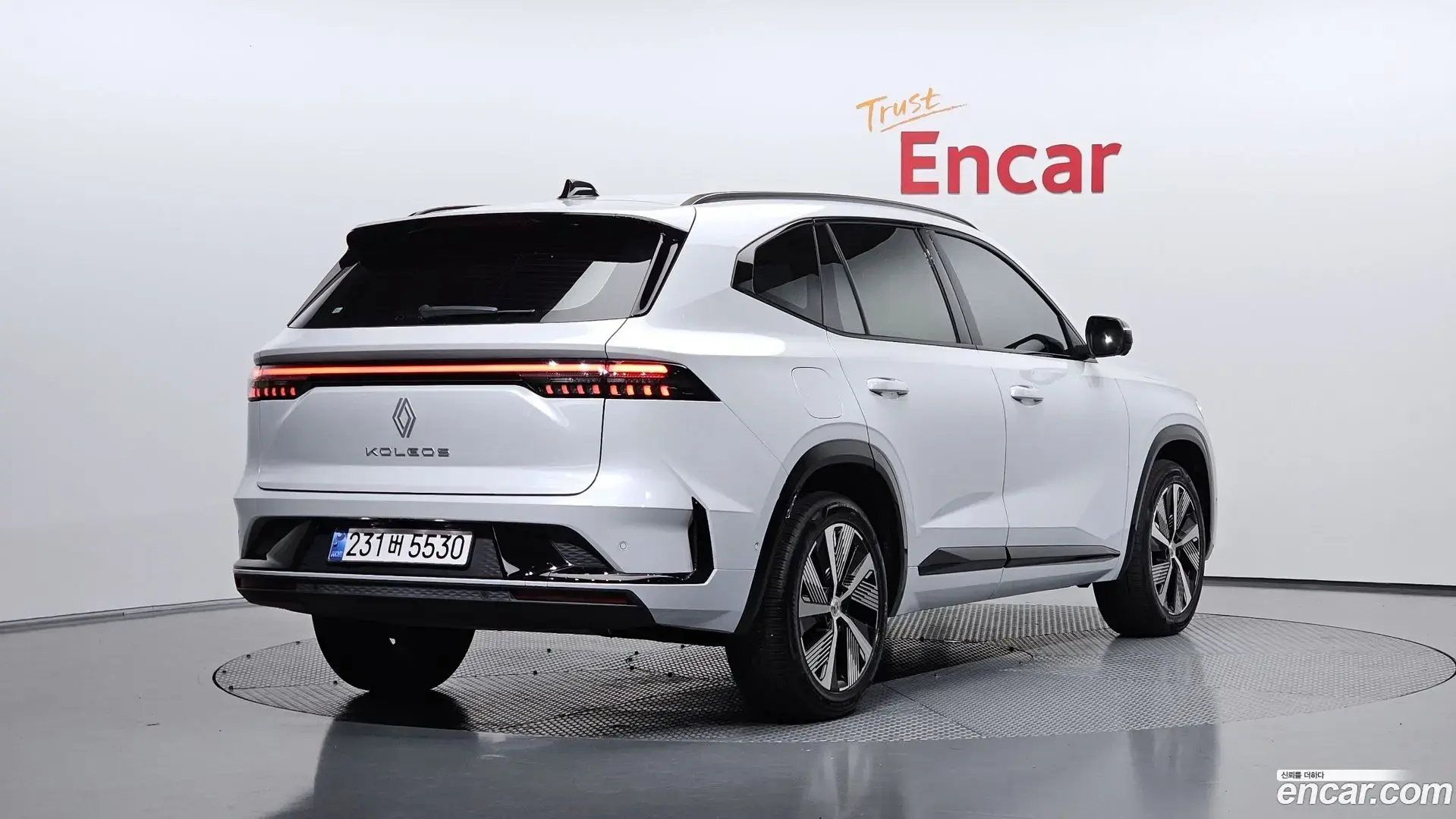 Main__Slider__Photo:Grand Koleos Renault Korea 2024.10-1