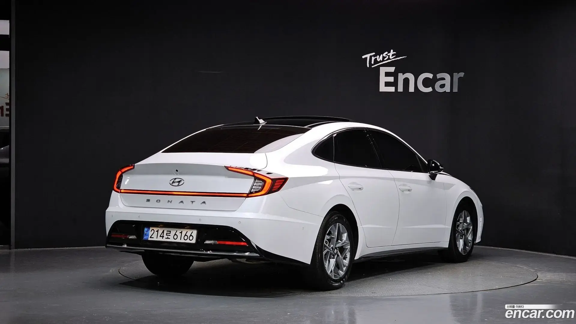 Main__Slider__Photo:Sonata Hyundai 2022.8-1