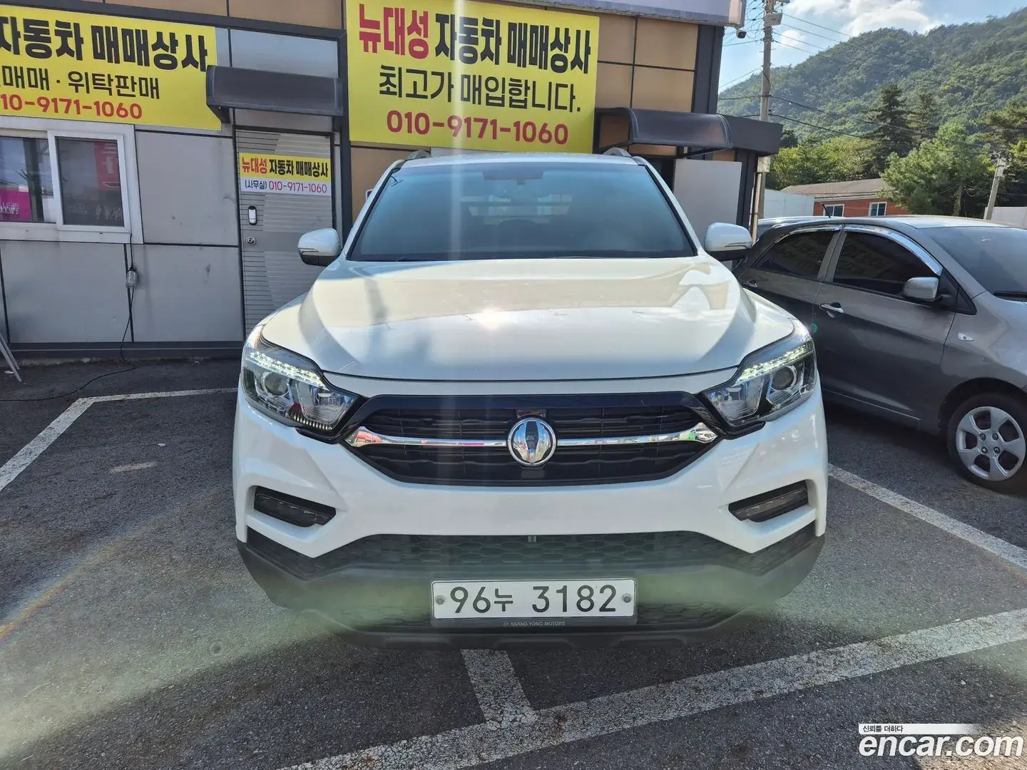 Main__Slider__Photo:Rexton KG Mobility 2019.9-1