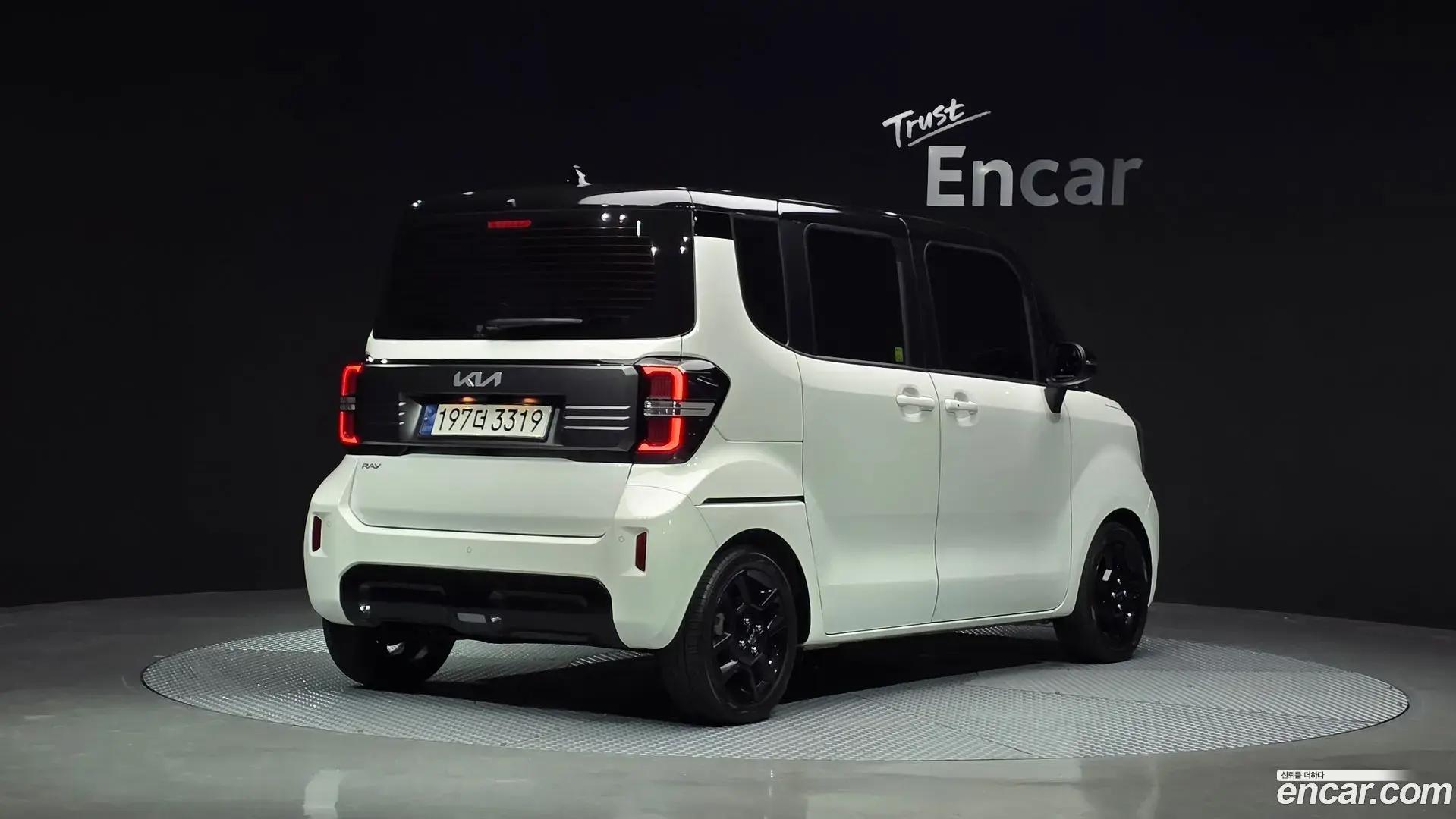 Main__Slider__Photo:RAY Kia 2023.10-1