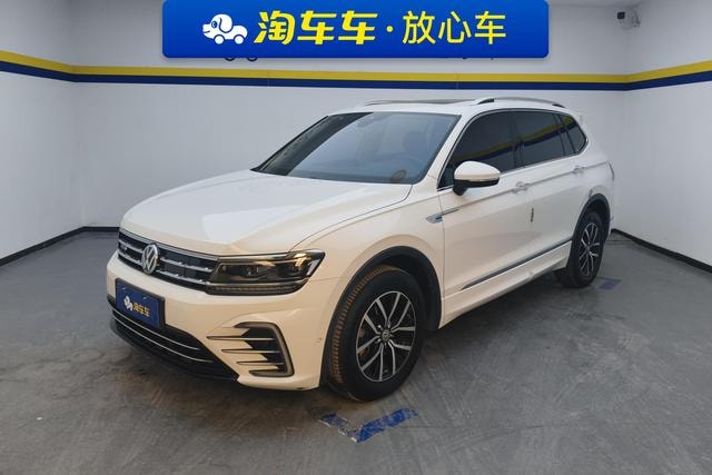 Main__Slider__Photo:undefined undefined 2019-0