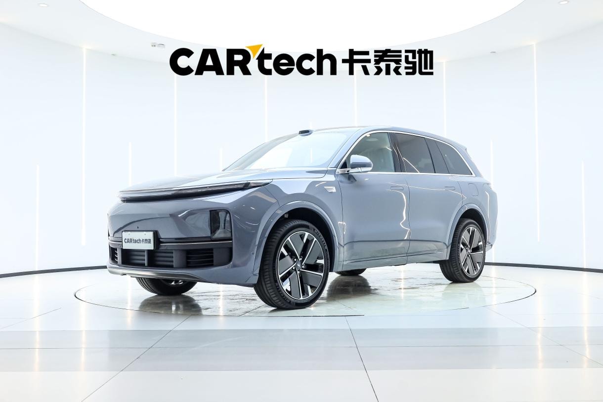 Main__Slider__Photo:undefined undefined 2025-0
