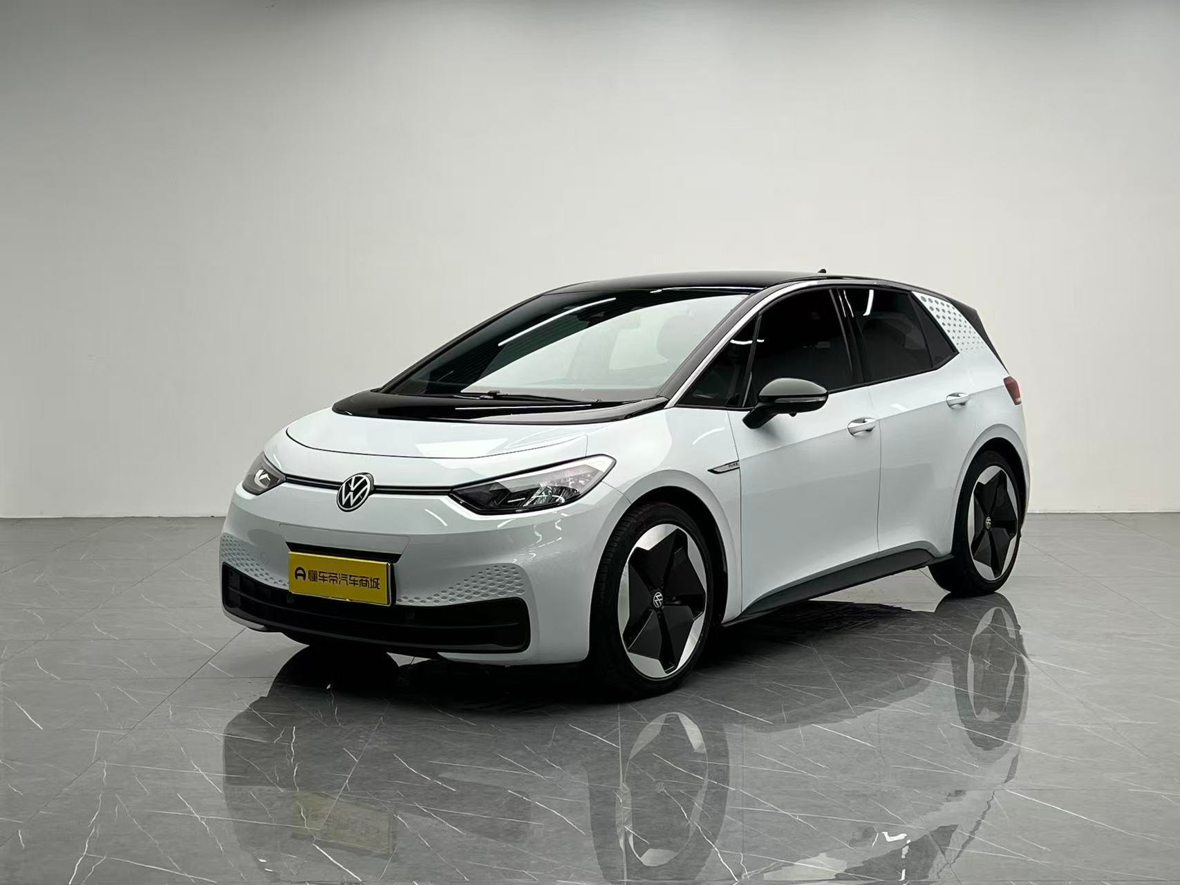 Main__Slider__Photo:undefined undefined 2023-0