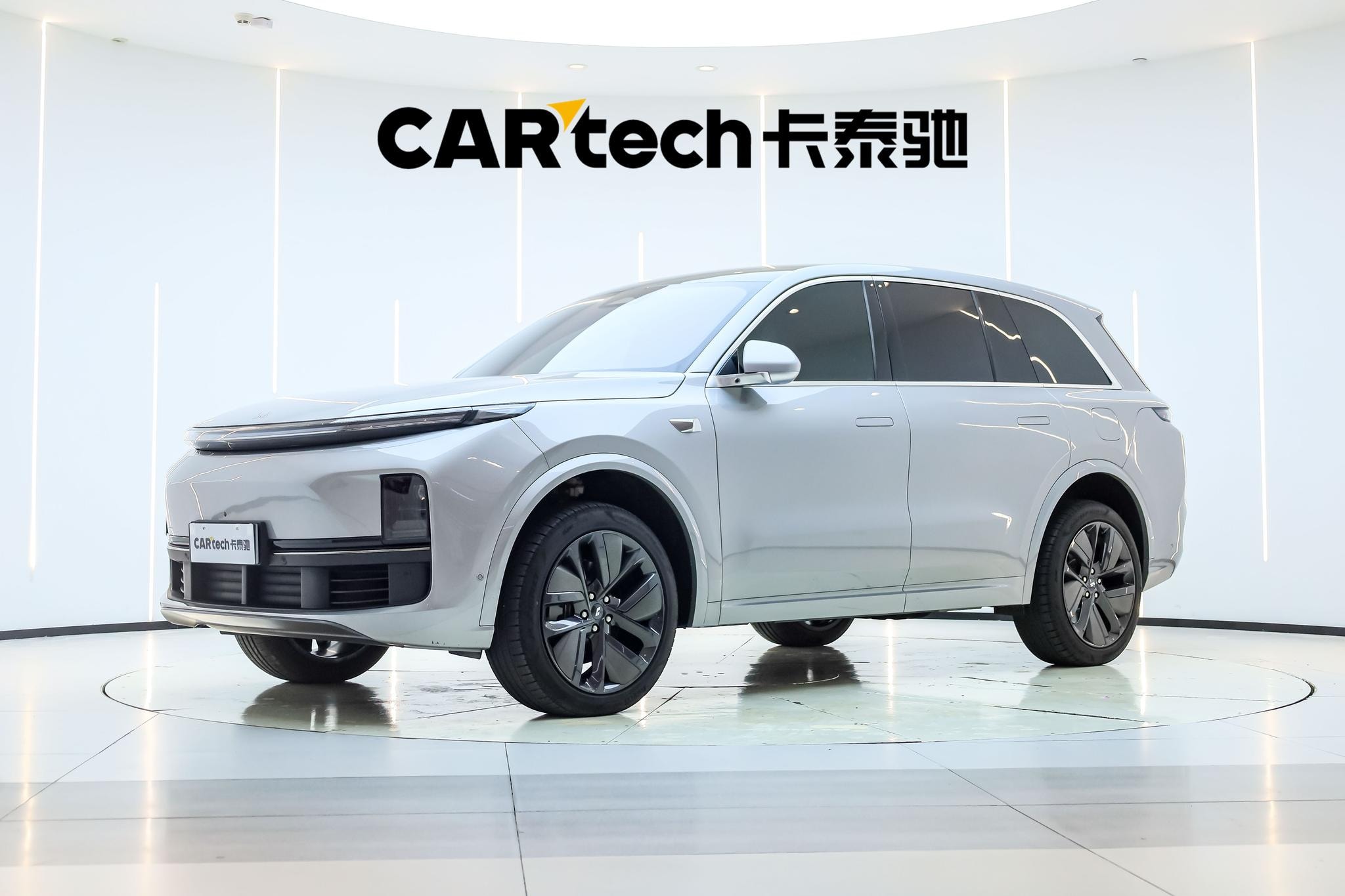Main__Slider__Photo:undefined undefined 2023-0