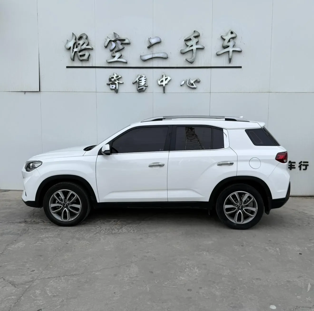 Main__Slider__Photo:undefined undefined 2019-1