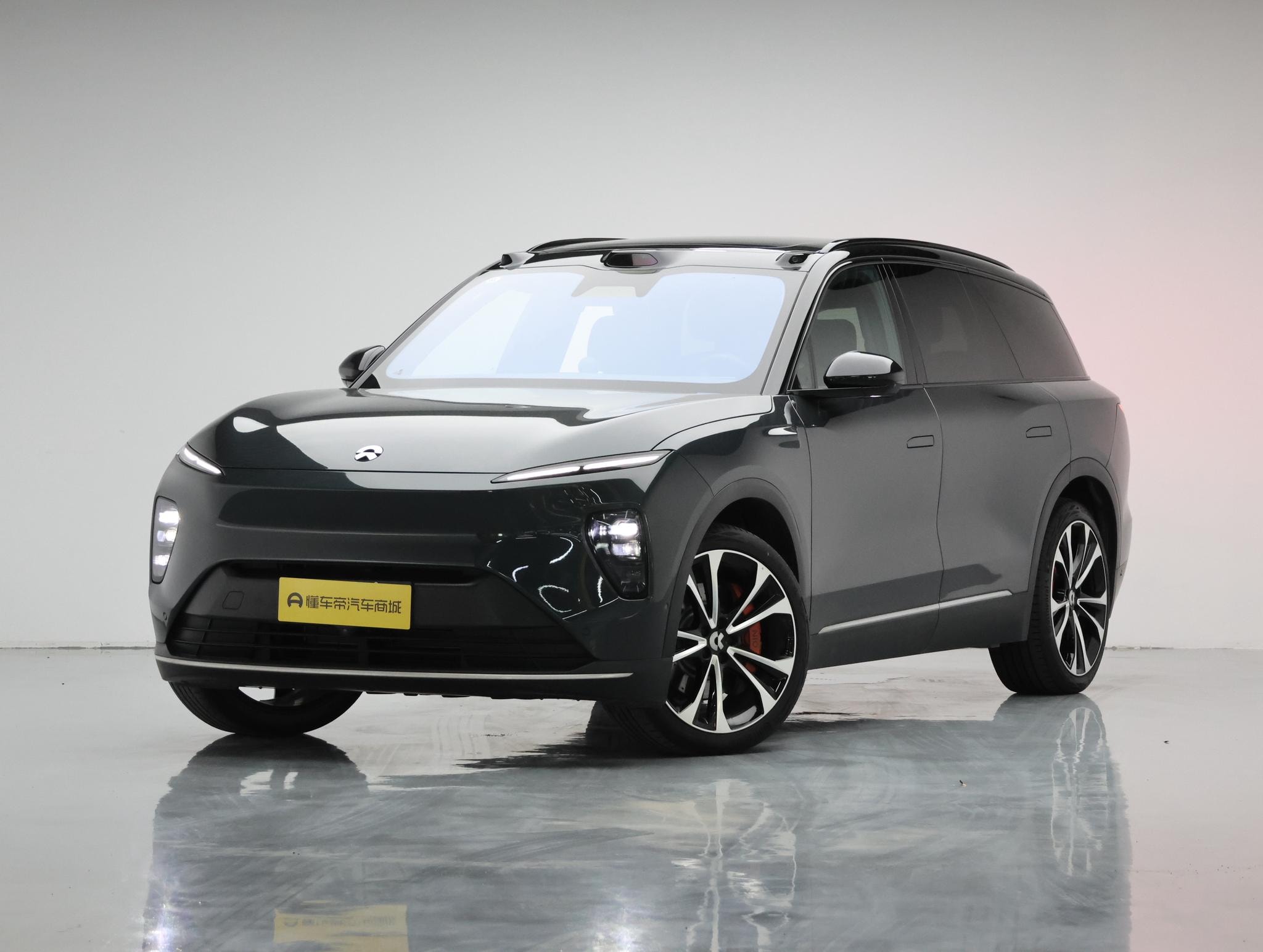 Main__Slider__Photo:undefined undefined 2023-0