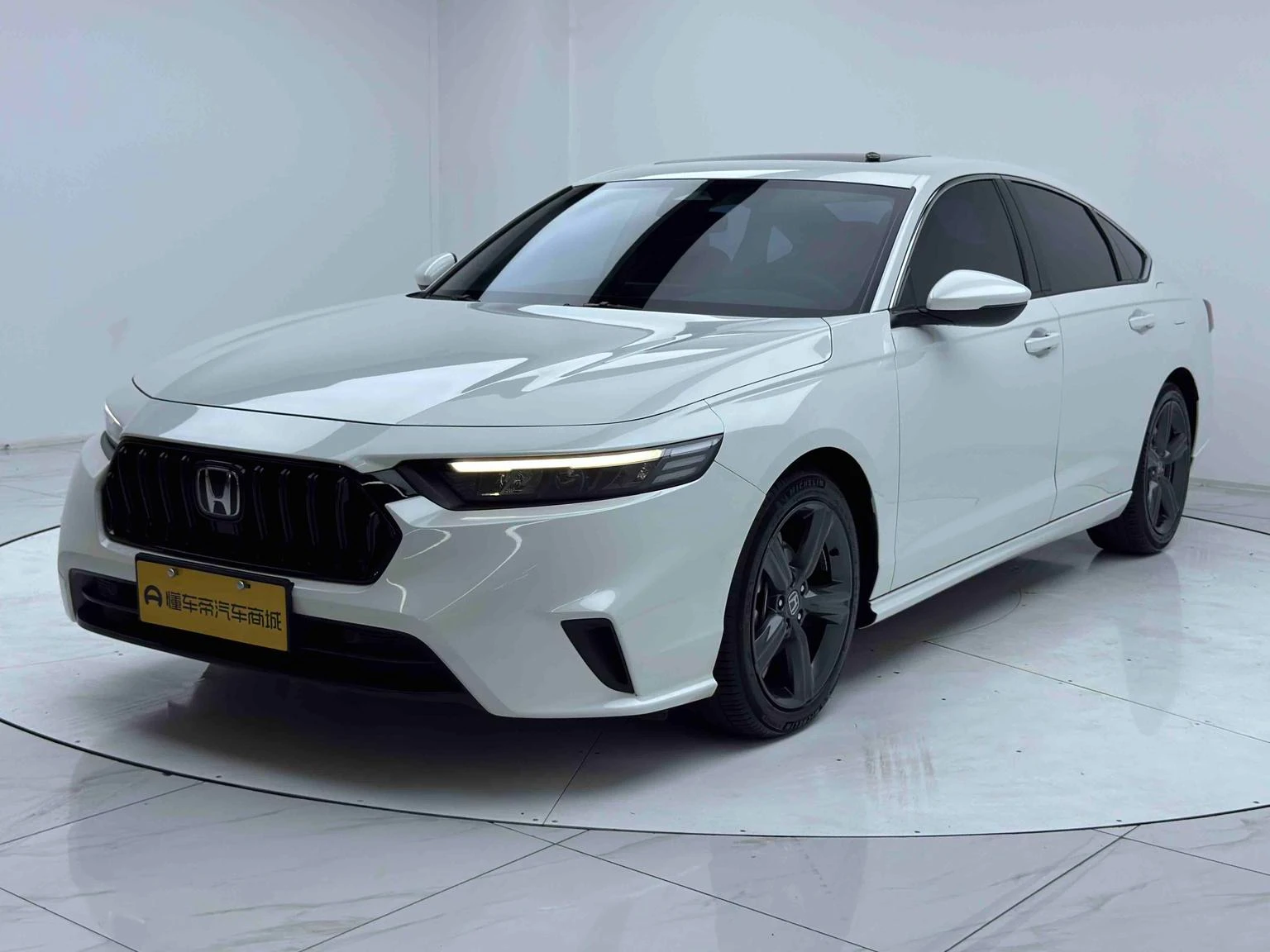 Main__Slider__Photo:undefined undefined 2023-0