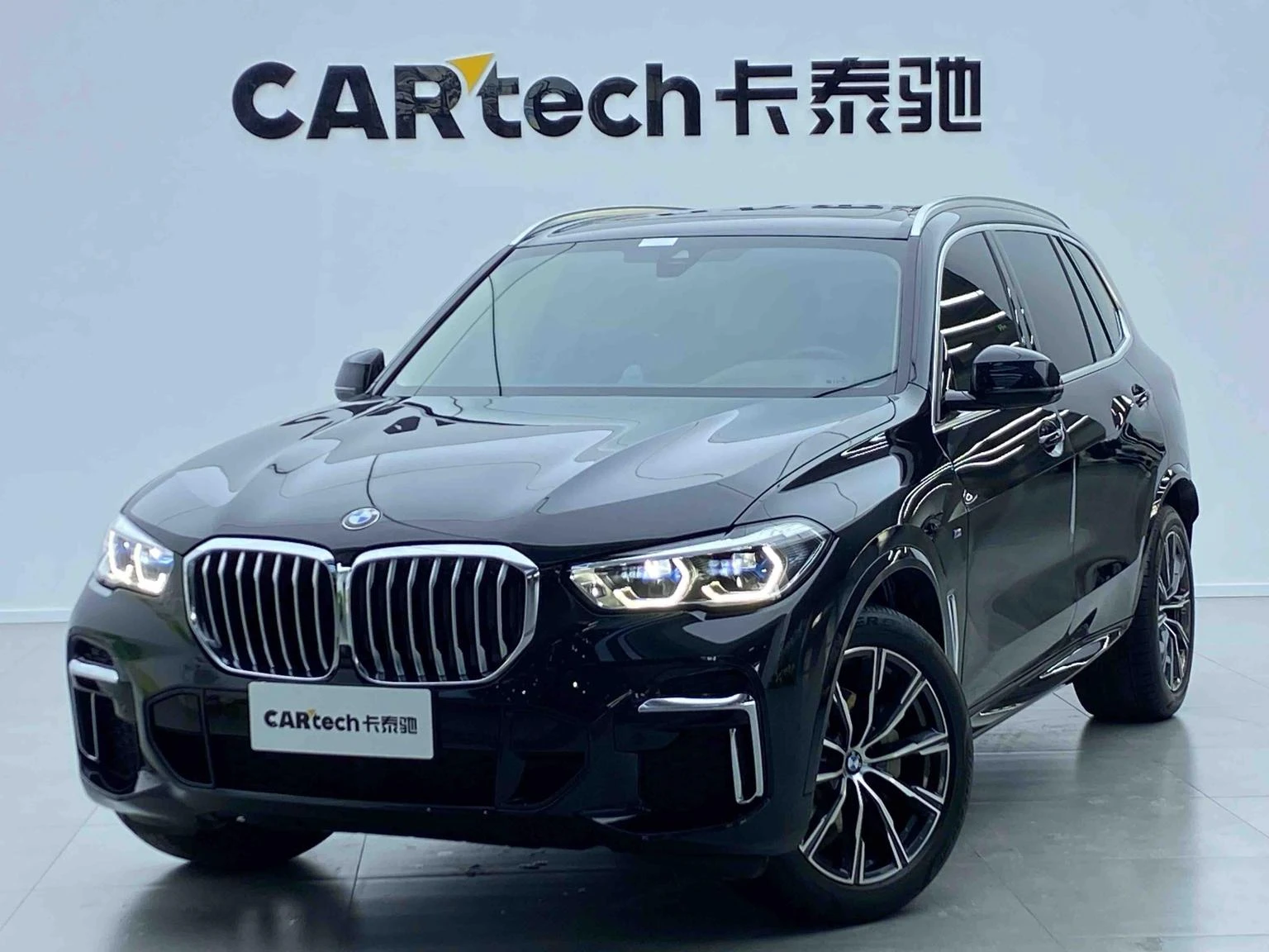 Main__Slider__Photo:undefined undefined 2022-0