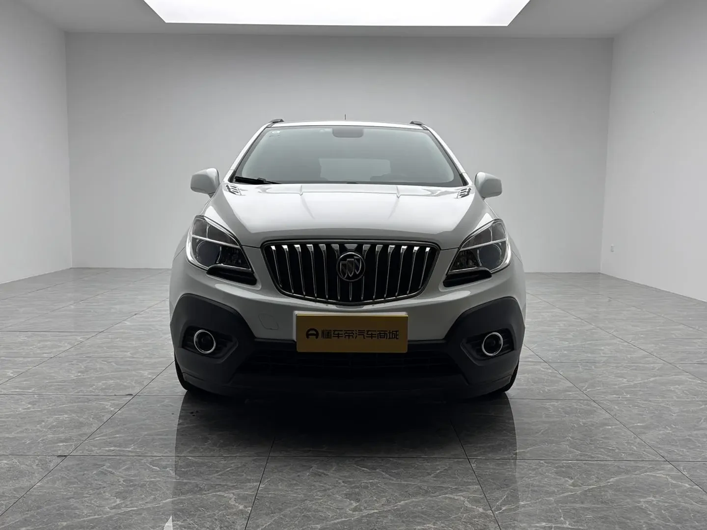 Main__Slider__Photo:undefined undefined 2015-1