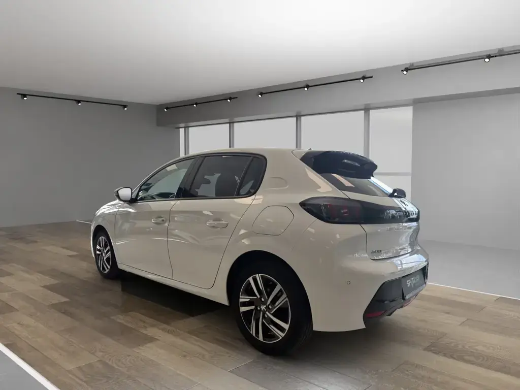 Main__Slider__Photo:Peugeot 208 Allure 1.2 100 PureTech PDC/RFK/SHZ/LED/DAB 04/2021-1