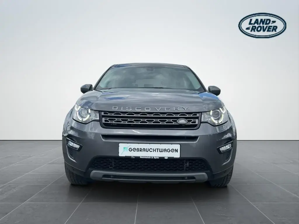 Main__Slider__Photo:Land Rover Discovery Sport SE AWD/SitzHz/RFK/Panorama/Klima 06/2018-1