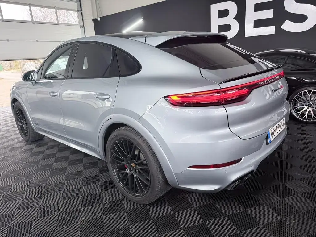 Main__Slider__Photo:Porsche Cayenne Coupe GTS- HUD- Bose- Matrix- 360 01/2021-1