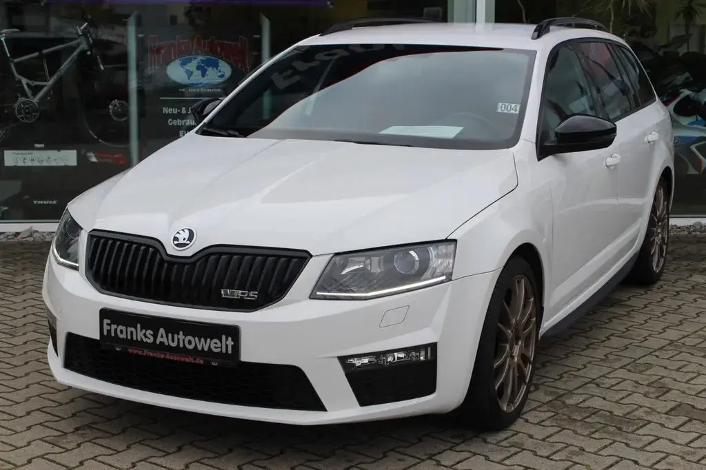 Main__Slider__Photo:Skoda Octavia 2.0l Combi RS 07/2016-1