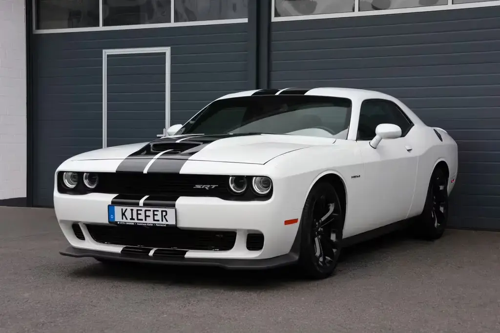 Main__Slider__Photo:Dodge Challenger R/T 5.7/Sitzheizung/CarPlay/KAMERA/20 01/2021-1
