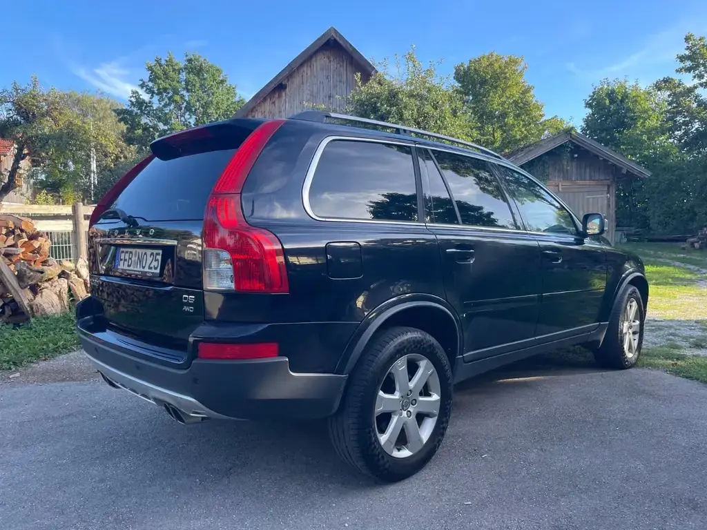Main__Slider__Photo:Volvo XC90 D5 AWD Geartronic Black Edition 03/2011-1